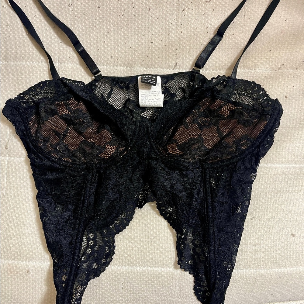 SHEIN Black Lace Crop Top (NEVER WORN)